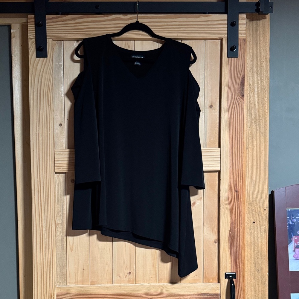 Tall Size Liz Claiborne Black Asymmetrical Top